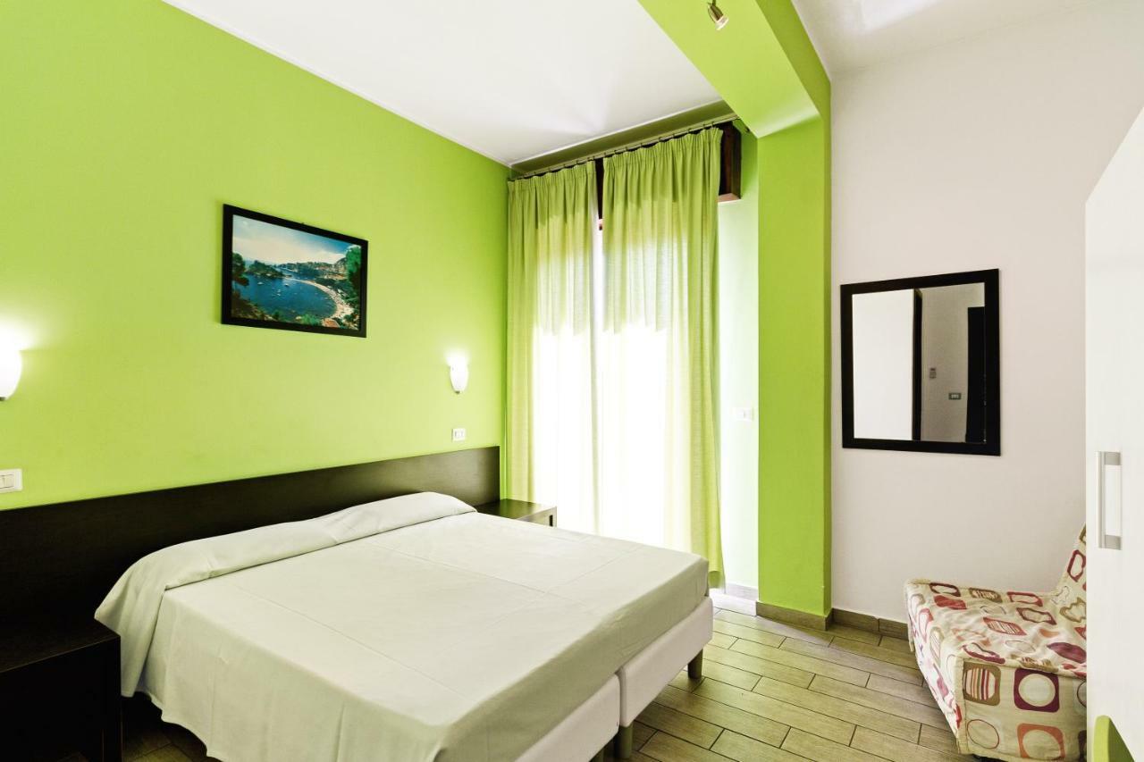Seaview Terrace Sunny Apartment Giardini Naxos Dış mekan fotoğraf